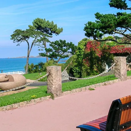 Amazing In With Kitchenette Holiday home Lannion